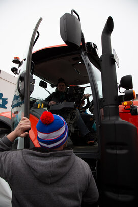 Thumbnail: JA 15953 Reinhold Doppler Faschingswagen Landjugnend 01_03_2025.jpg